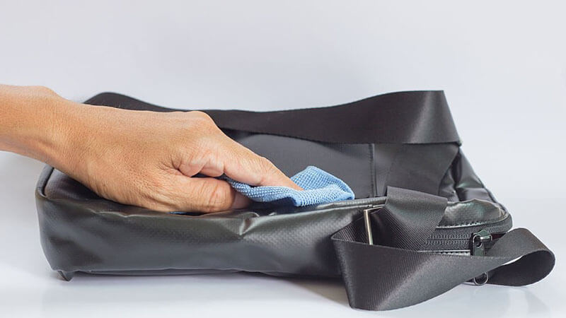 شناخت روش نگهداری از کیف چرم طبیعی در خانه